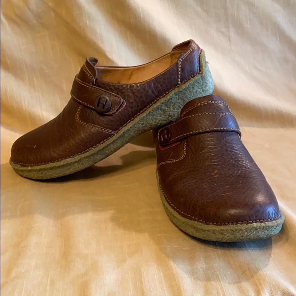 Duluth Trading Co Womens Shoe 9.5